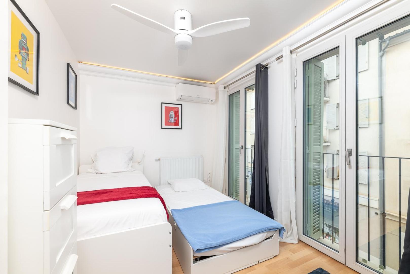 Apartamento Vieil Beachside Apartment: Brand New With Parking Antibes